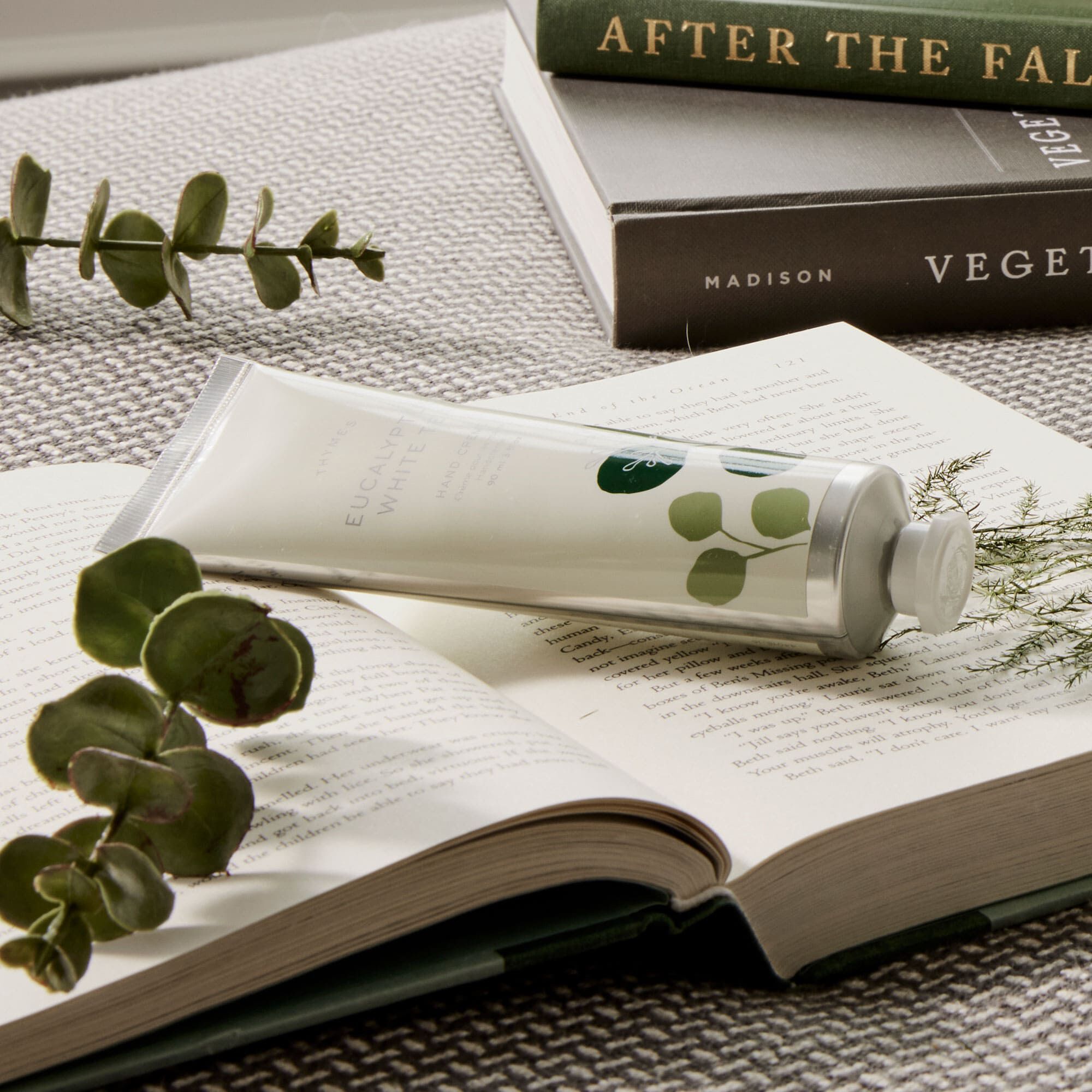 Eucalyptus White Tea Hand Cream - Image 3