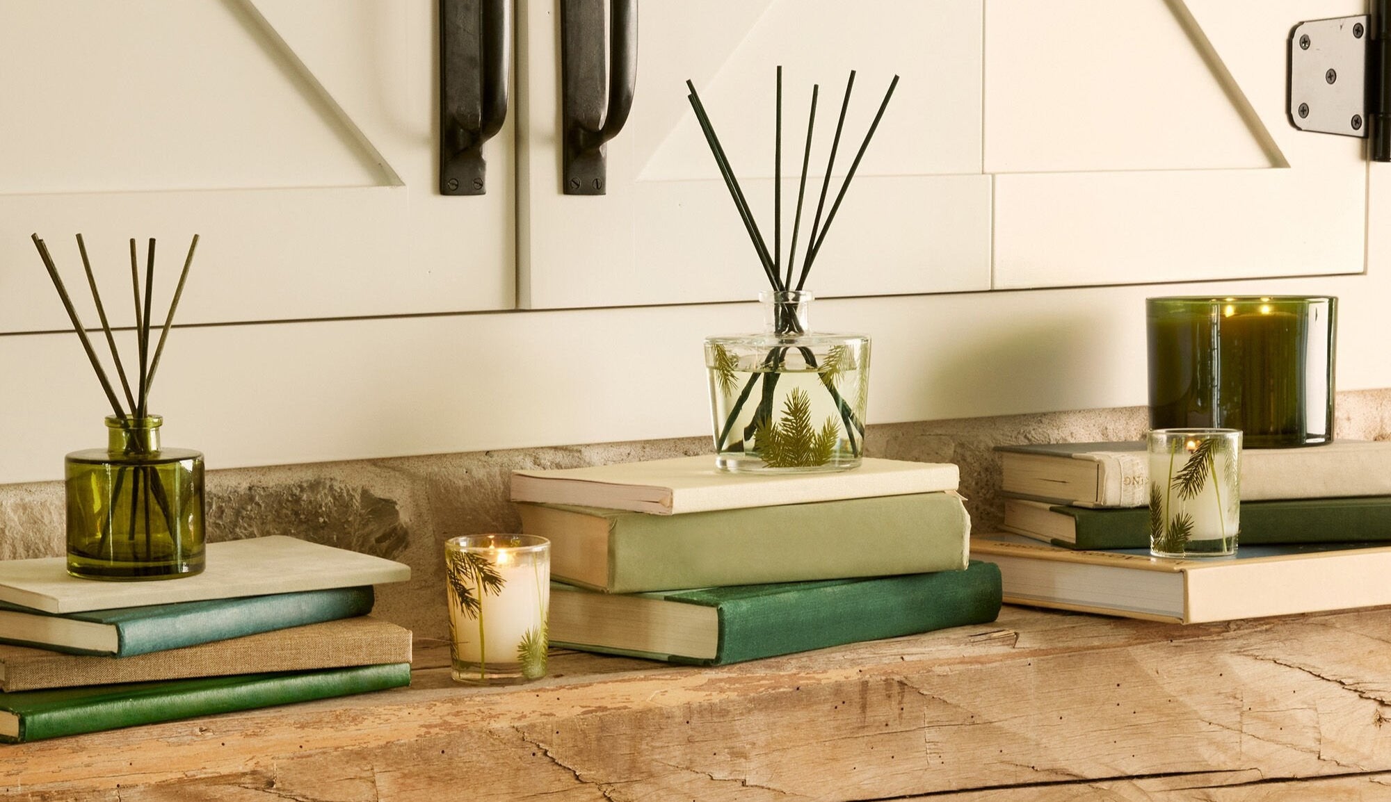 Frasier Fir® Pine Needle Reed Diffuser - Image 2