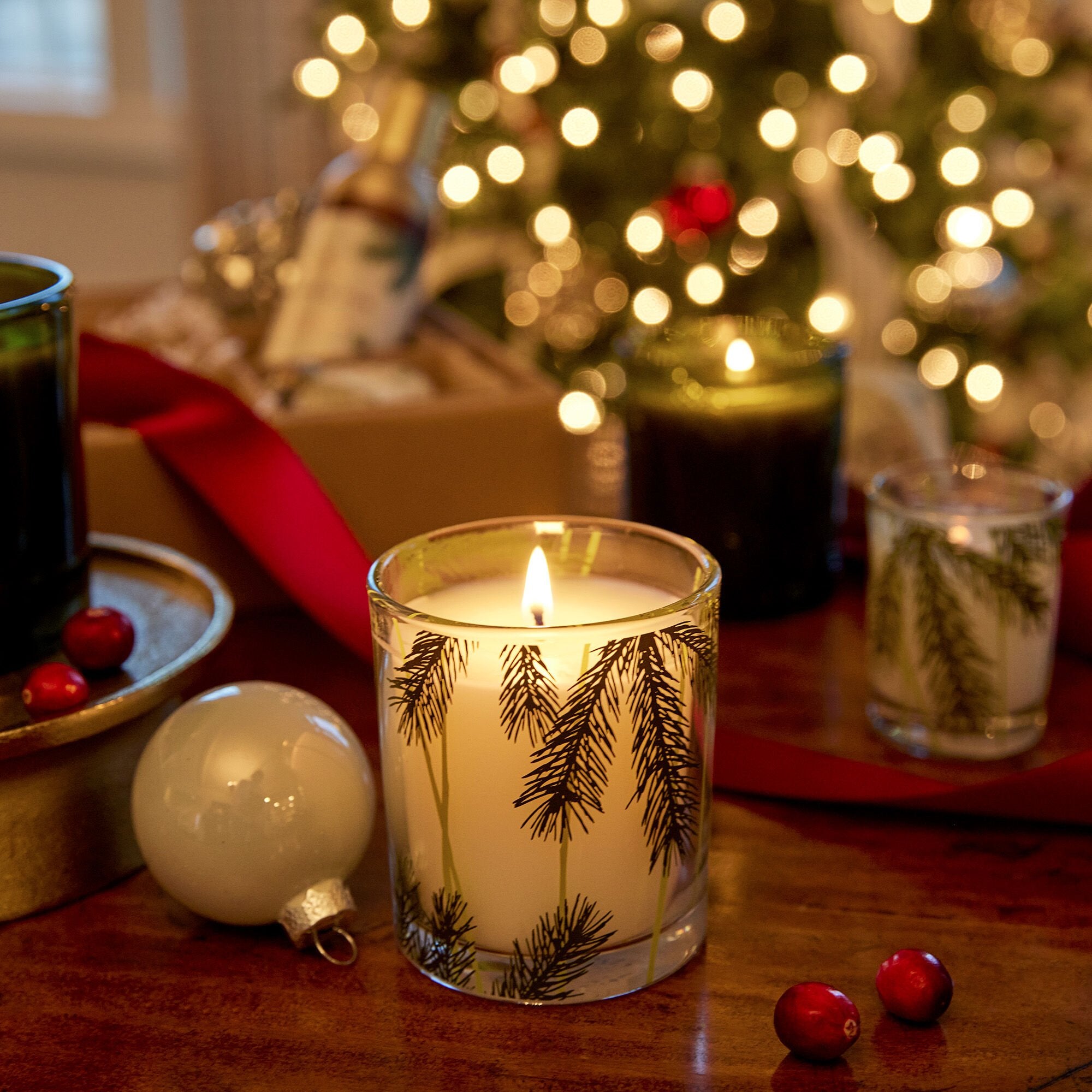 Frasier Fir? Pine Needle Candle - Image 2
